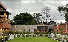 Yashmay Villa Club & Resort