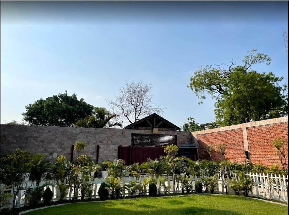 Yashmay Villa Club & Resort Gonda Exterior photo